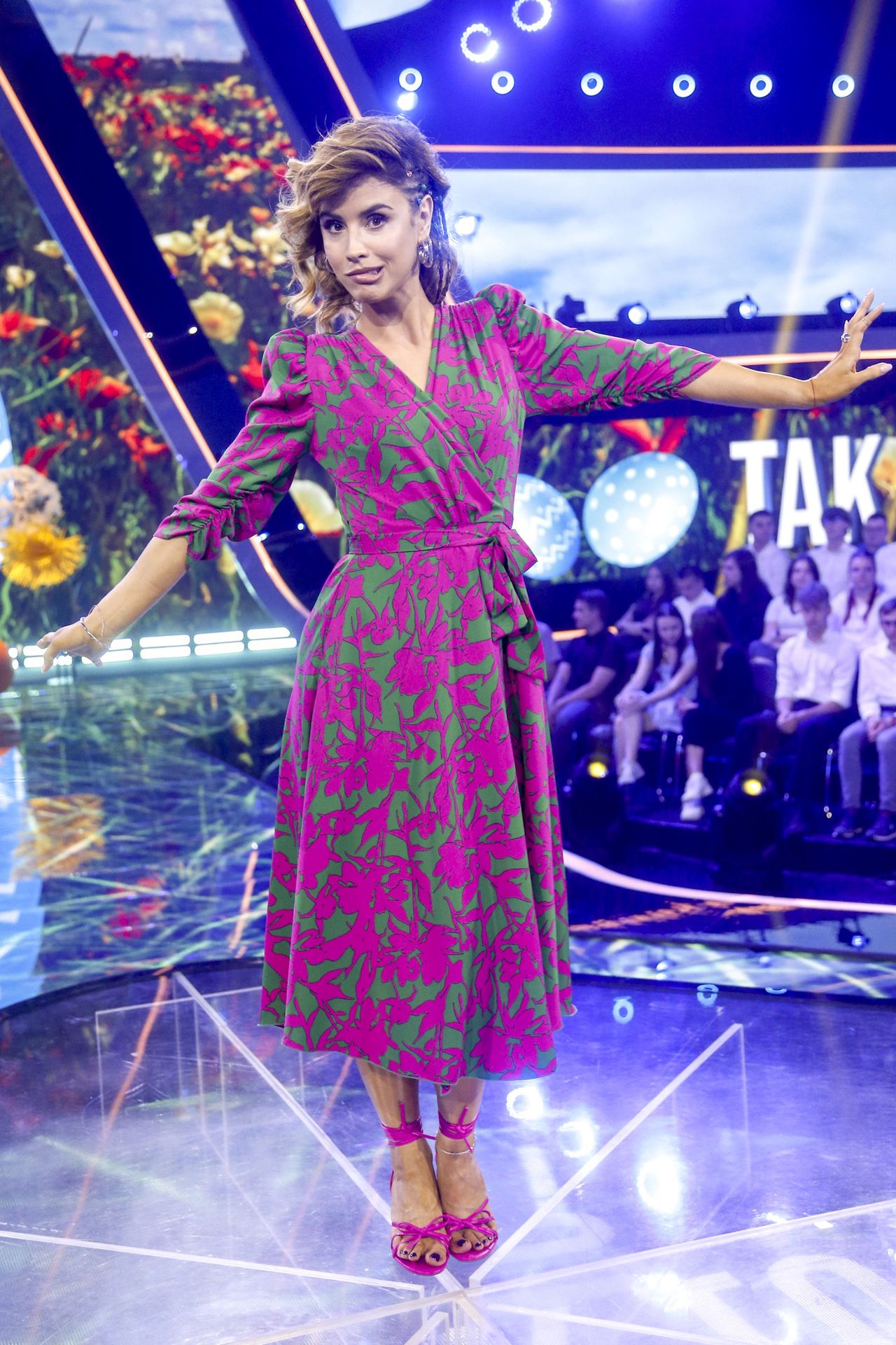 Michalina Sosna we wzorzystej sukience 