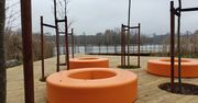 Sosnowiec: Zapomniane jezioro przeszło metamorfozę. Imponujące pomosty