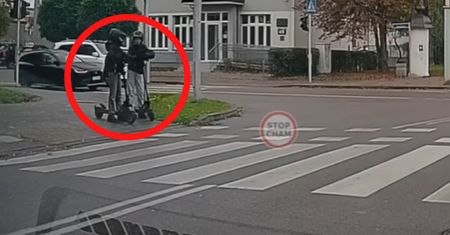 Nastolatkowie na hulajnogach. Nadjechał Ford. Dramatyczne sceny