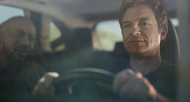 Jason Bateman, Mindy Kaling, Becky G reklamują nowego Hyundaia Tucson (wideo)