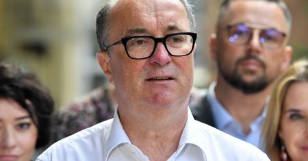 Spór w Lewicy. Miller o Czarzastym: jest zapatrzony w Kaczyńskiego