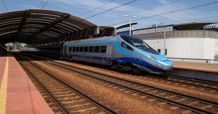 Trzy nowe połączenia. Między polskimi miastami kursuje Pendolino