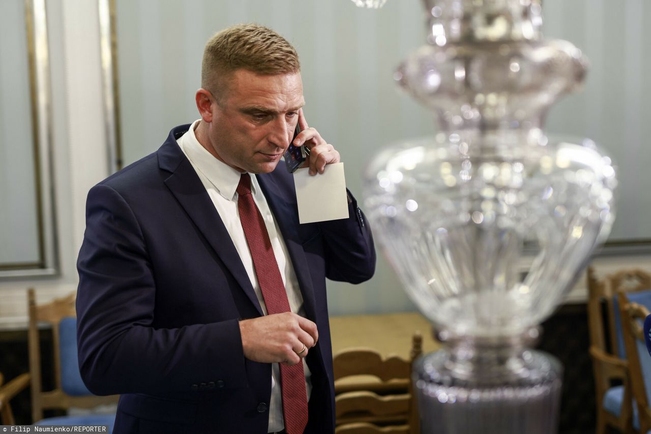 Bąkiewicz miał znieważyć funkcjonariuszy SG. Jest ruch prokuratury