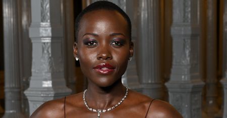 Lupita Nyong’o zachwyciła na gali. Aktorka była w półprzezroczystej sukni