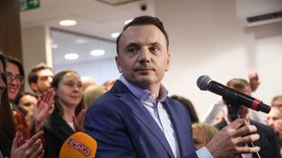 Łukasz Gibała wygrał I turę. Czwarty raz walczy o Kraków