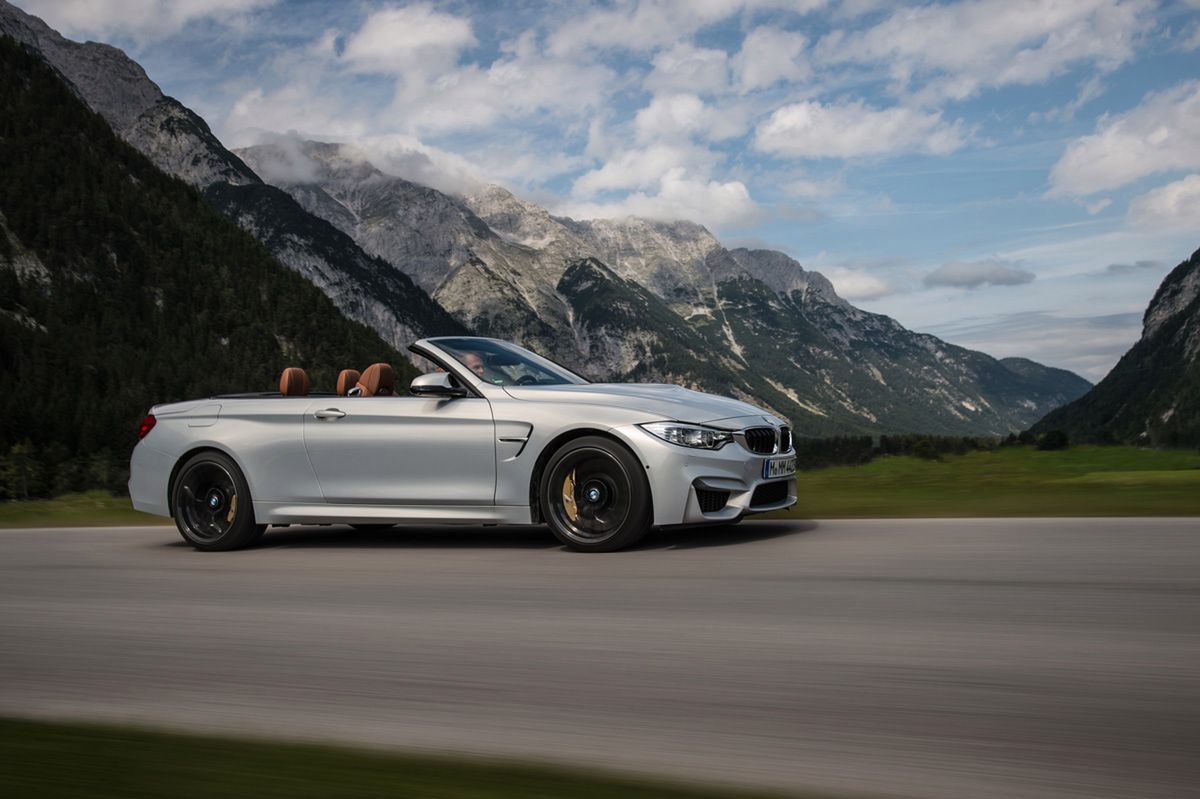 Ogromna galeria zdjęć z kabrioletem BMW M4 142