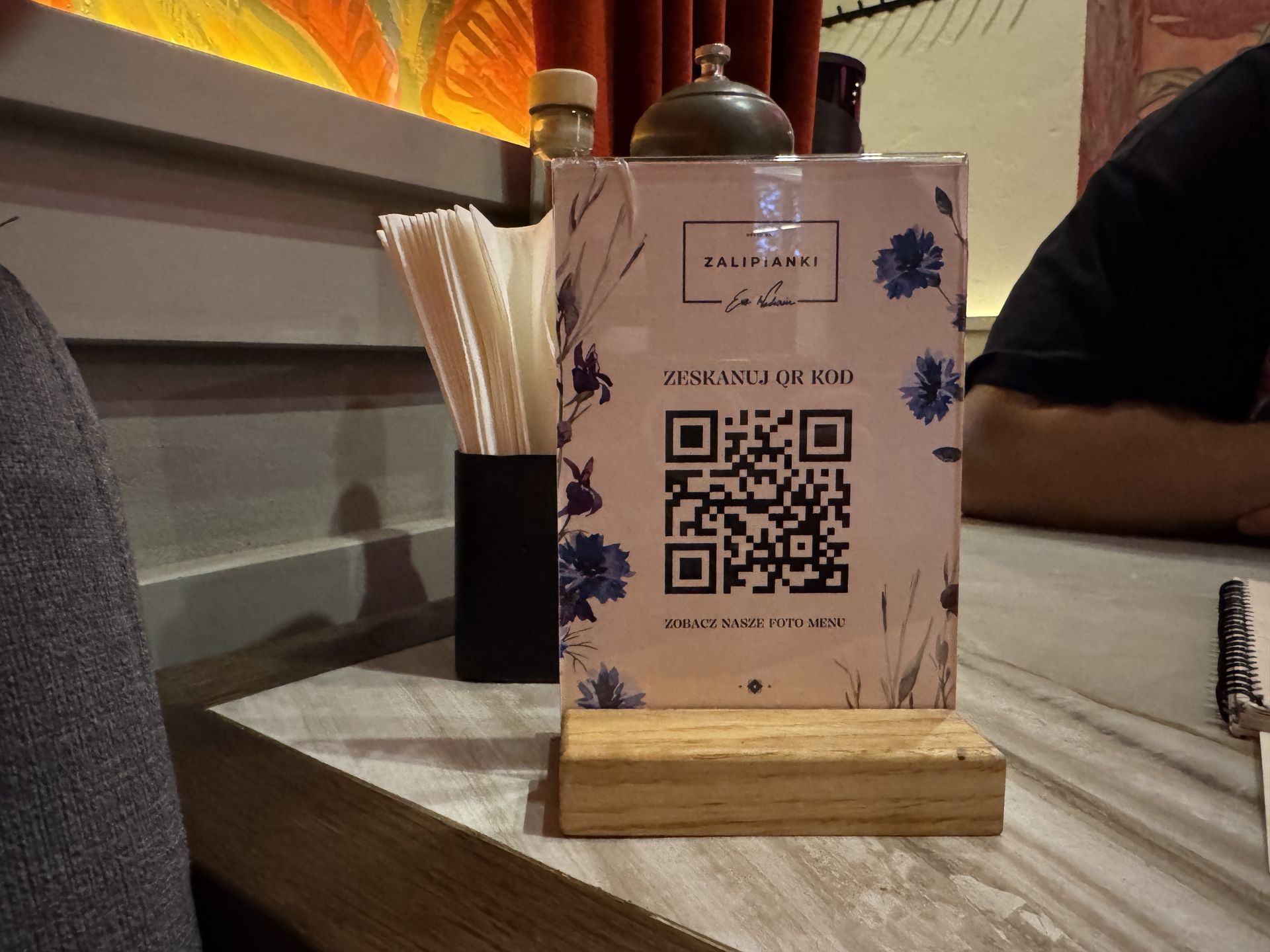 Menu ze zdjęciami było dostępne po zeskanowaniu kodu