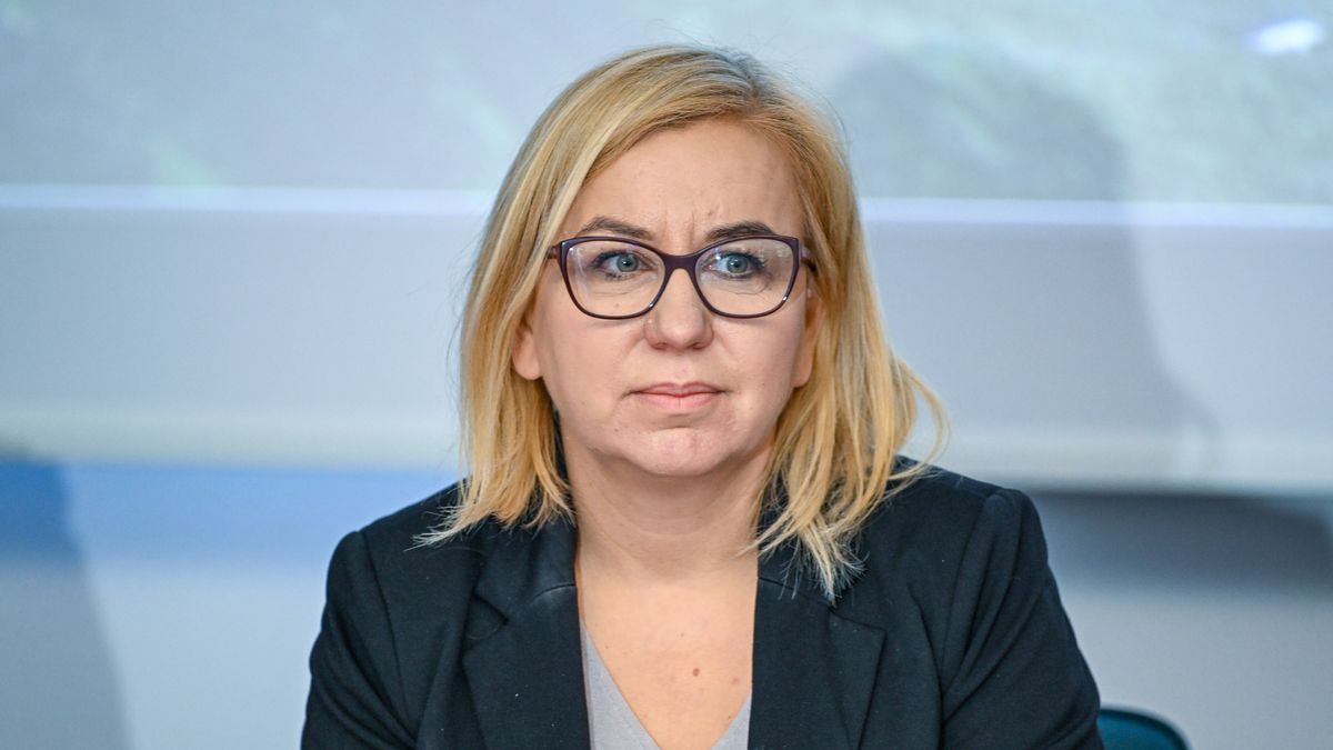 Paulina Hennig-Kloska
Grzegorz Momot
dofinansowanie, konferencja, Tatrza�ski Park Narodowy, TPN, umowa, kanalizacja, ochrona, plan ochrony, prasowa, sanitariaty, sanitarna, Paulina Hennig Kloska, portret