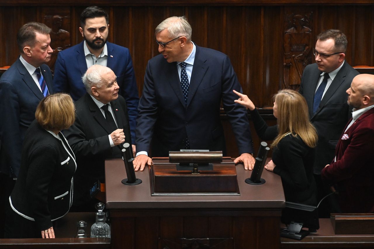 Posłowie PiS ostatecznie ukarani. W sumie stracą grubo ponad pół miliona złotych