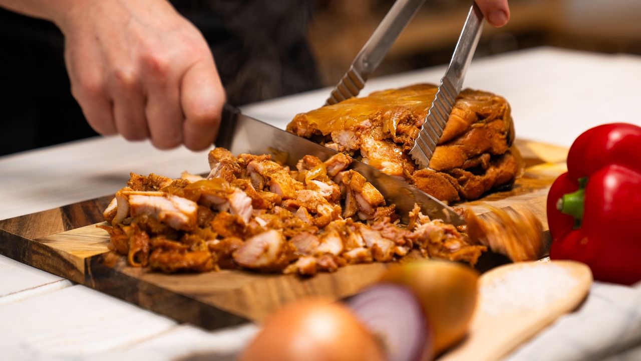 Na obiad podaję shoarmę z foremki. Nawet najlepszy kebab może się schować