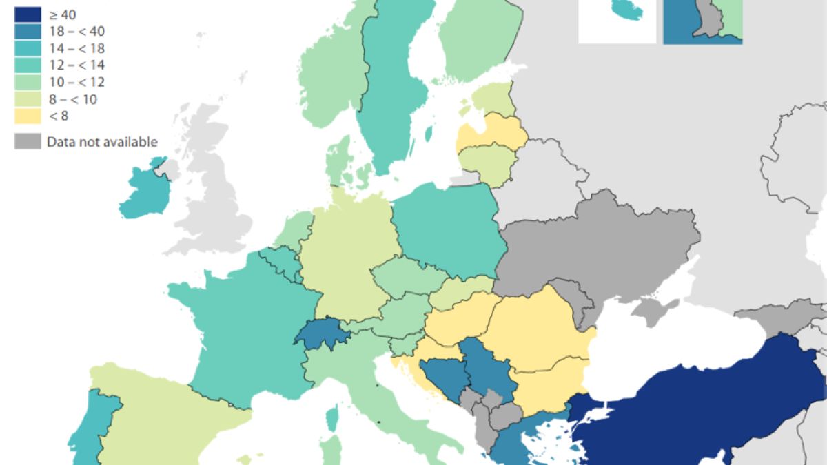 Osoby zatrudnione pracujące ponad 45 godzin tygodniowo