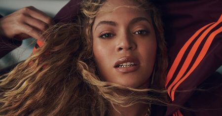 Beyonce w butach polskiej projektantki. "Zagrały" w teledysku  "Mood 4 Eva"