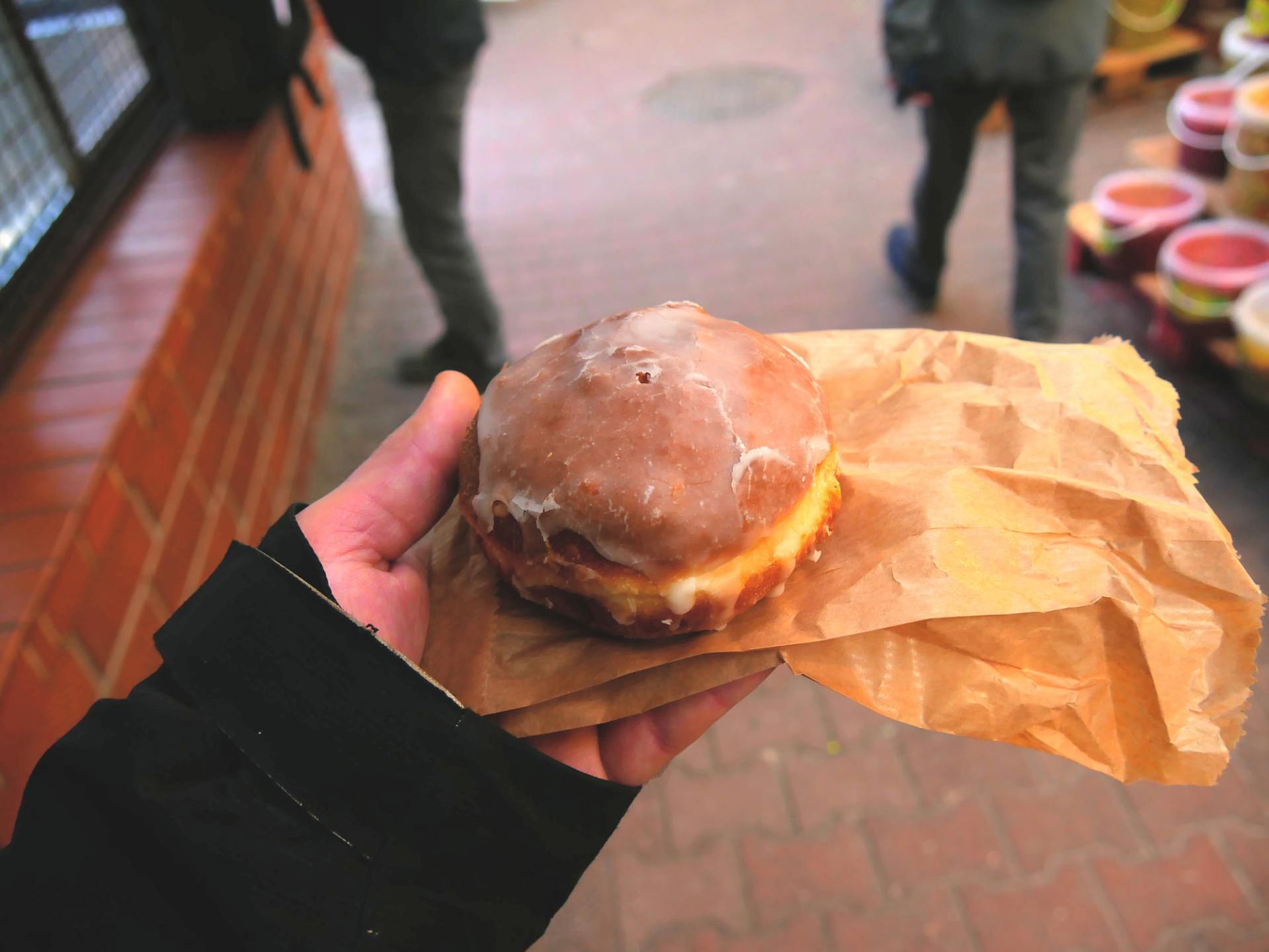 Tradycja nakazuje, by zjeść choć jeden pączek w tłusty czwartek