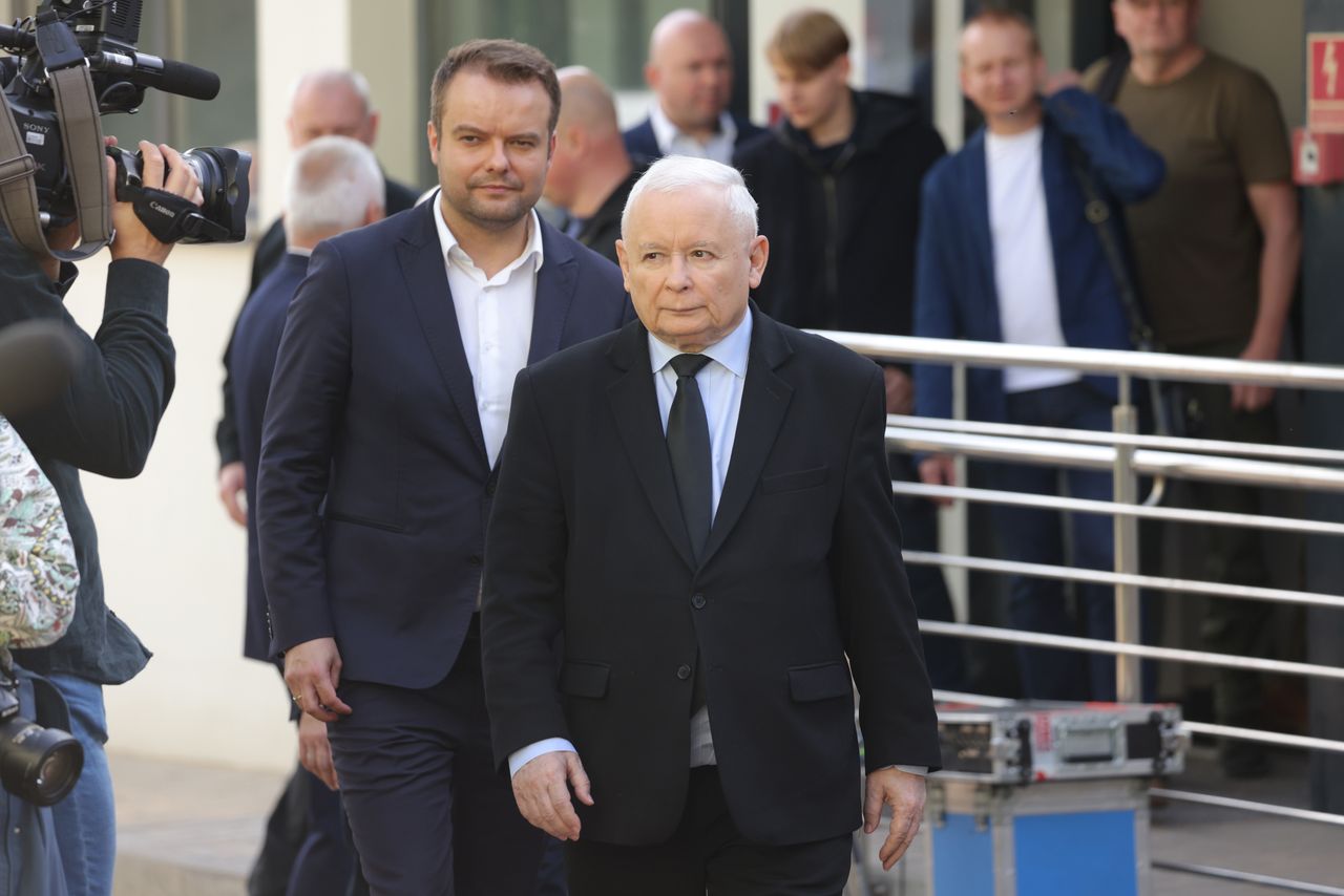 Kaczyński ma pomysł. Stworzy "tratwę ratunkową"?