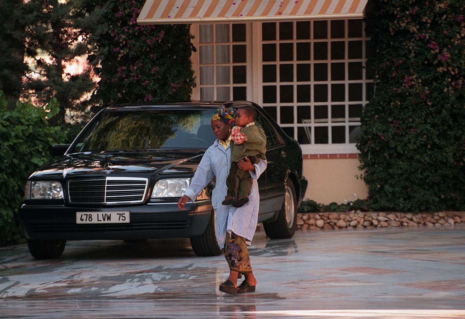 Przed domem Mobutu Sese Seko (fot. East News)