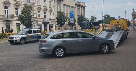 Przed Tour de Pologne Women w Lublinie odholowano 3 samochody [ZDJĘCIA]