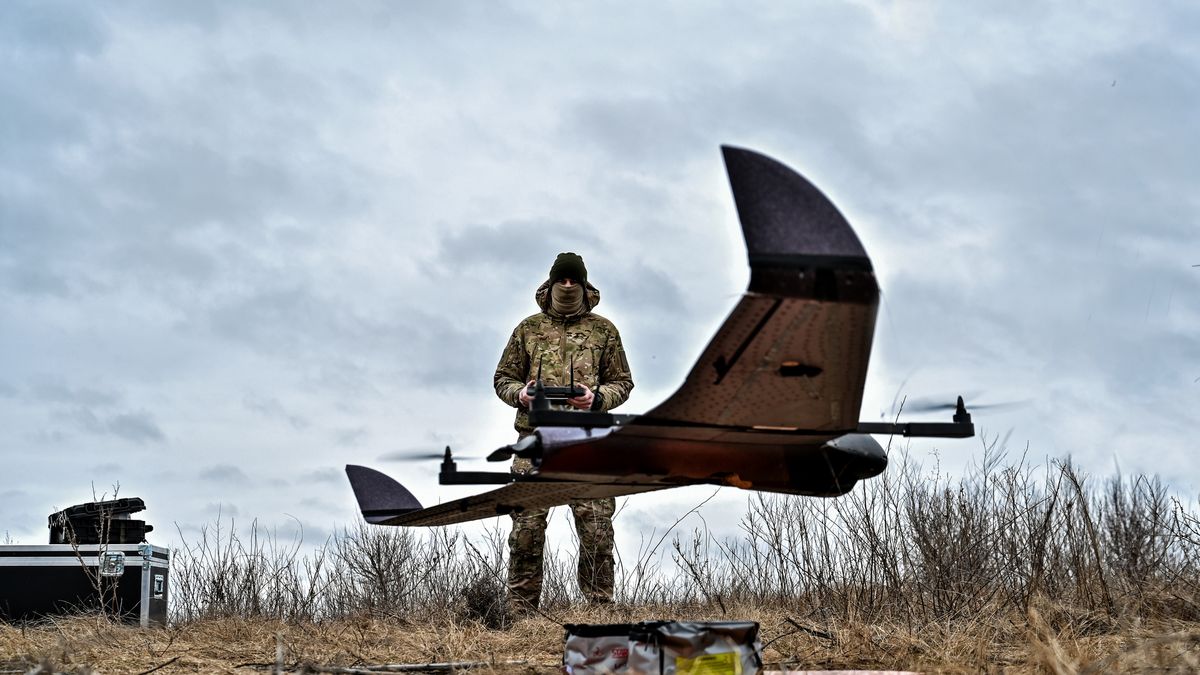 Demonstracyjny przelot drona w Zaporożu w Ukrainie