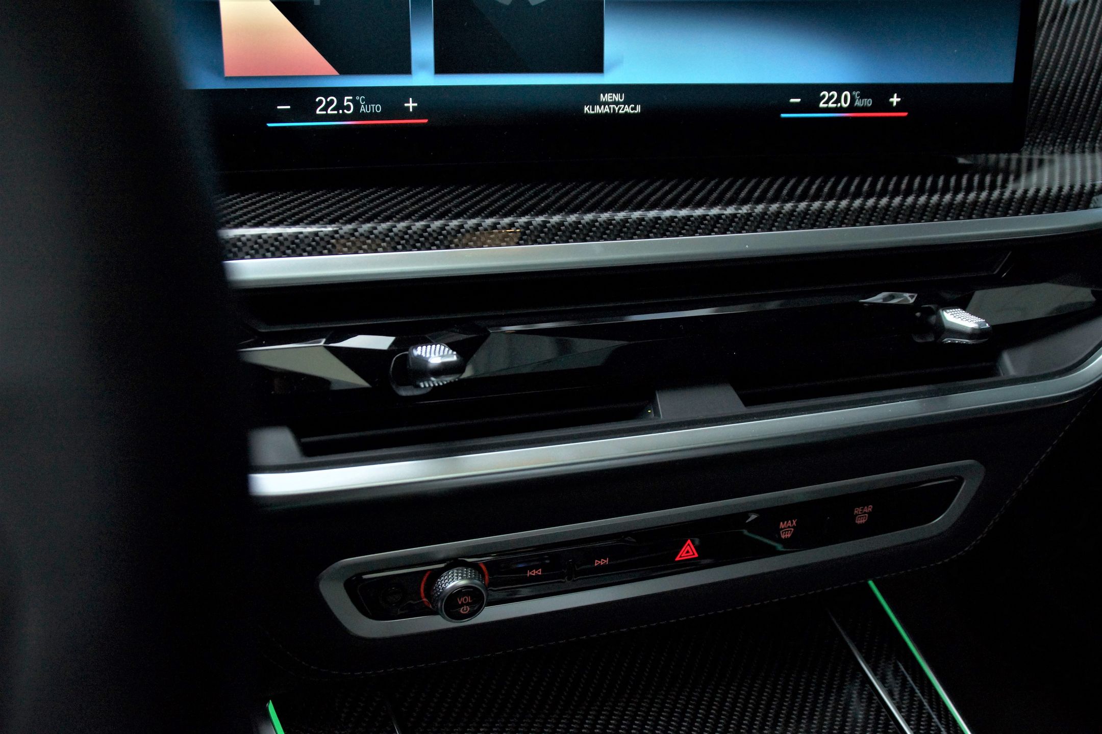 BMW X5 M60i