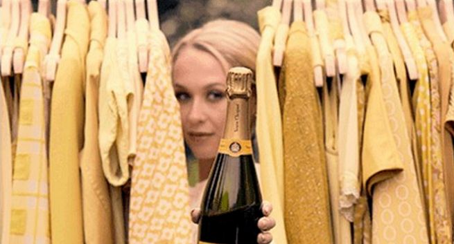 Niezależne i pomysłowe kobiety reklamują szampan Veuve Clicquot (wideo)