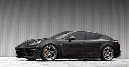 Porsche Panamera Stingray GTR ze skórą krokodyla w kabinie