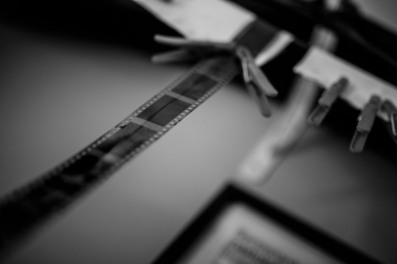 Jak wywołać czarno-biały film fotograficzny?