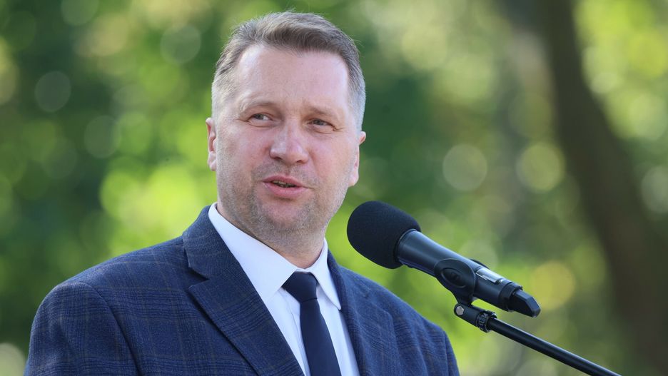 Inauguracja roku akademickiego w Akademii Po?arniczej w Warszawie
Fot. Pawel Wodzynski/East News, Warszawa, 27.09.2023. Inauguracja roku akademickiego 2023/2024 oraz nadanie sztandaru warszawskiej Akademii Pozarniczej.
N/z: minister edukacji i nauki Przemyslaw Czarnek
Pawel Wodzynski