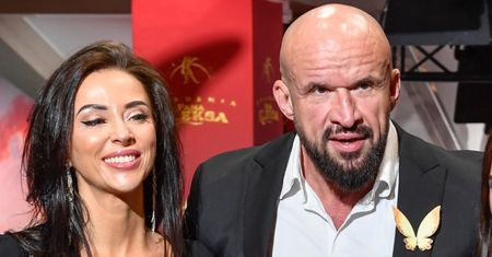 Tomasz Oświeciński zabrał na premierę "Kleksa" żonę i CÓRKĘ. 14-letnia Maja ma NOWY KOLOR włosów (ZDJĘCIA)