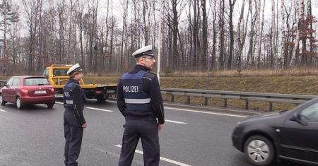 Polak zatrzymany w Niemczech. Oto, co miał w plecaku