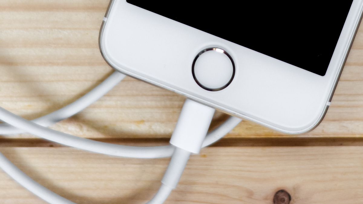 Jack to dopiero początek. Apple może szykować iPhone'a bez portu ładowania 1