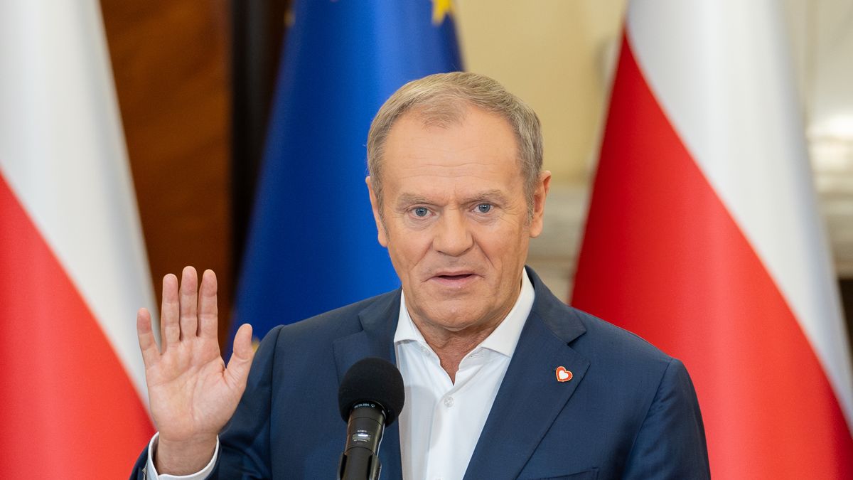 WARSAW, POLAND - 2024/10/29: Prime Minister of Poland, Donald Tusk gestures as he speaks to the media during a press conference. Polish Prime Minister Donald Tusk addressed the press after a weekly government meeting focused on the Committee on Russian Influence report and urgent healthcare crisis issues. (Photo by Marek Antoni Iwanczuk/SOPA Images/LightRocket via Getty Images)