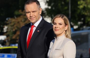 Taki strój wybrała na 15 sierpnia. Nawrocka podkreśliła charakter święta