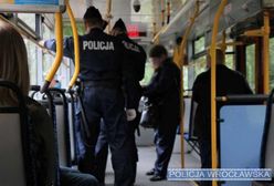 Koronawirus w Polsce. Wrocław. Rusza rok szkolny, będzie więcej kontroli maseczek w komunikacji miejskiej