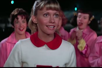 Dla tej produkcji Polacy ZARWĄ NOC. Klasyka musicalu filmowego