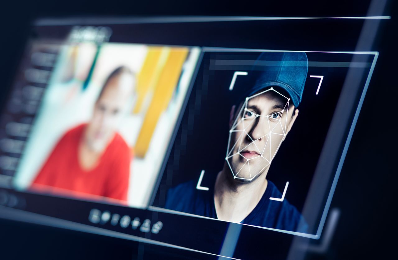 Jak odróżnić prawdziwe zdjęcie od AI? Liczy się wzrok, nie wiedza