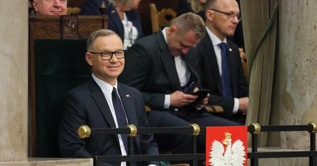 Mówi, że nie lubi kłamać. "W polityce to się nazywa blefować"