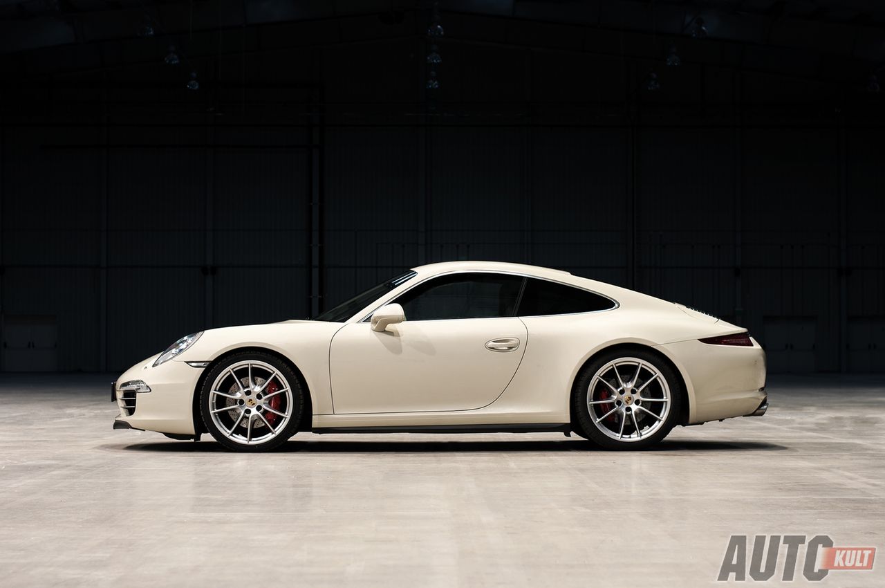 Porsche 911 50th Anniversary Edition (991)