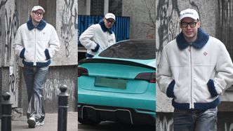Odziany w srebrne portki Żabson maszeruje z kolegą do tesli wartej PÓŁ MILIONA złotych