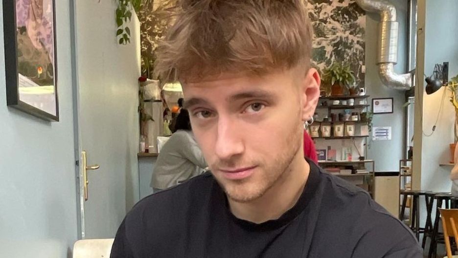 Spodnie loose fit to teraz najmodniejszy krój dla mężczyzn 