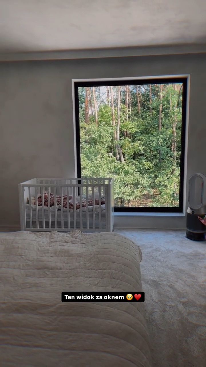 Jan Dąbrowski pokazał swój dom położony w lesie