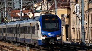 To najbardziej oblegany dworzec kolejowy w Polsce. Zaskakująca zmiana miejsc