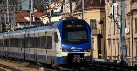 To najbardziej oblegany dworzec kolejowy w Polsce. Zaskakująca zmiana miejsc