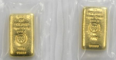 Włamanie warte 300 tysięcy złotych! Policjanci odzyskali złoto i biżuterię, zatrzymali dwóch podejrzanych