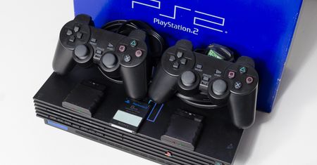 W końcu złamali zabezpieczenia PlayStation 2. Skorzystają także gracze