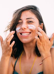 Dermatologists explain: Is SPF 100 better than other sunscreens?
