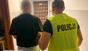 Jechał busem do Holandii. Nagle wyciągnął broń