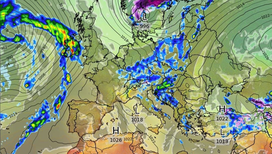 Zwrot w pogodzie. W wielu miejscach zagrzmi/ mapa pogodowa