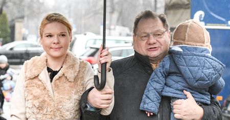 Ryszard Kalisz z młodą żoną i synem (ZDJĘCIA)
