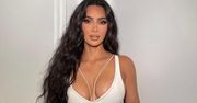 Kim Kardashian w bieliźnie chwali się zgrabną sylwetką