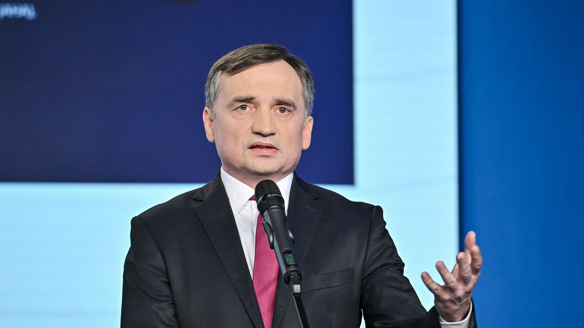 Były minister Zbigniew Ziobro nie stawi się dobrowolnie przed ko