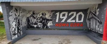 Nowy wygląd przystanku w Nowej Górze. Patriotyczny mural odmienił jego wygląd!